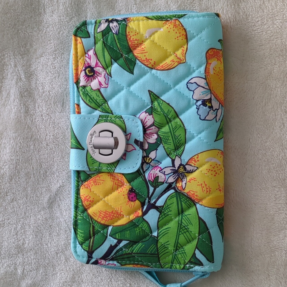 Vera Bradley RFID Turnlock Wallet in Lemon Grove NWT